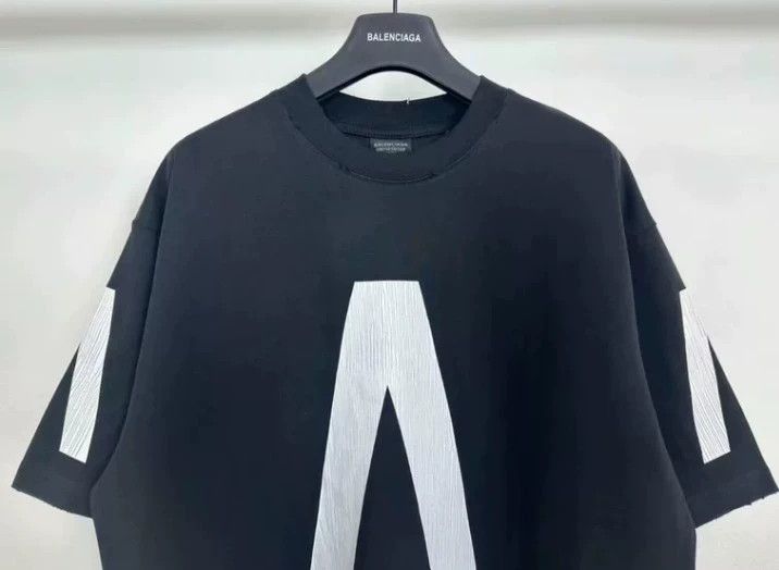 Balenciaga Balenciaga Music Short Sleeve T-Shirt Size US M / EU 48-50 / 2 - 5 Thumbnail