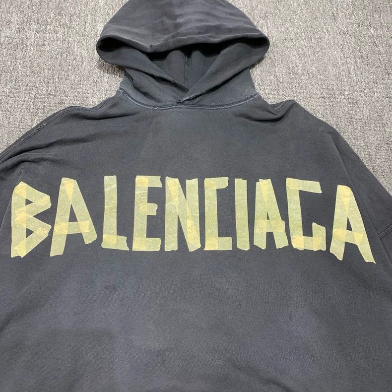 Balenciaga balenciaga black graphic hoodie for sale Size US M / EU 48-50 / 2 - 3 Thumbnail
