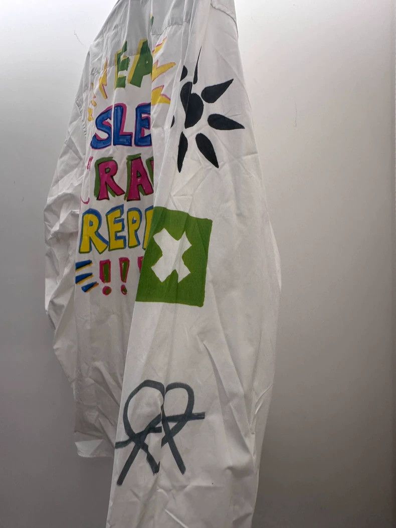 Vetements vetements white graffiti shirt for casual wear Size US M / EU 48-50 / 2 - 5 Thumbnail