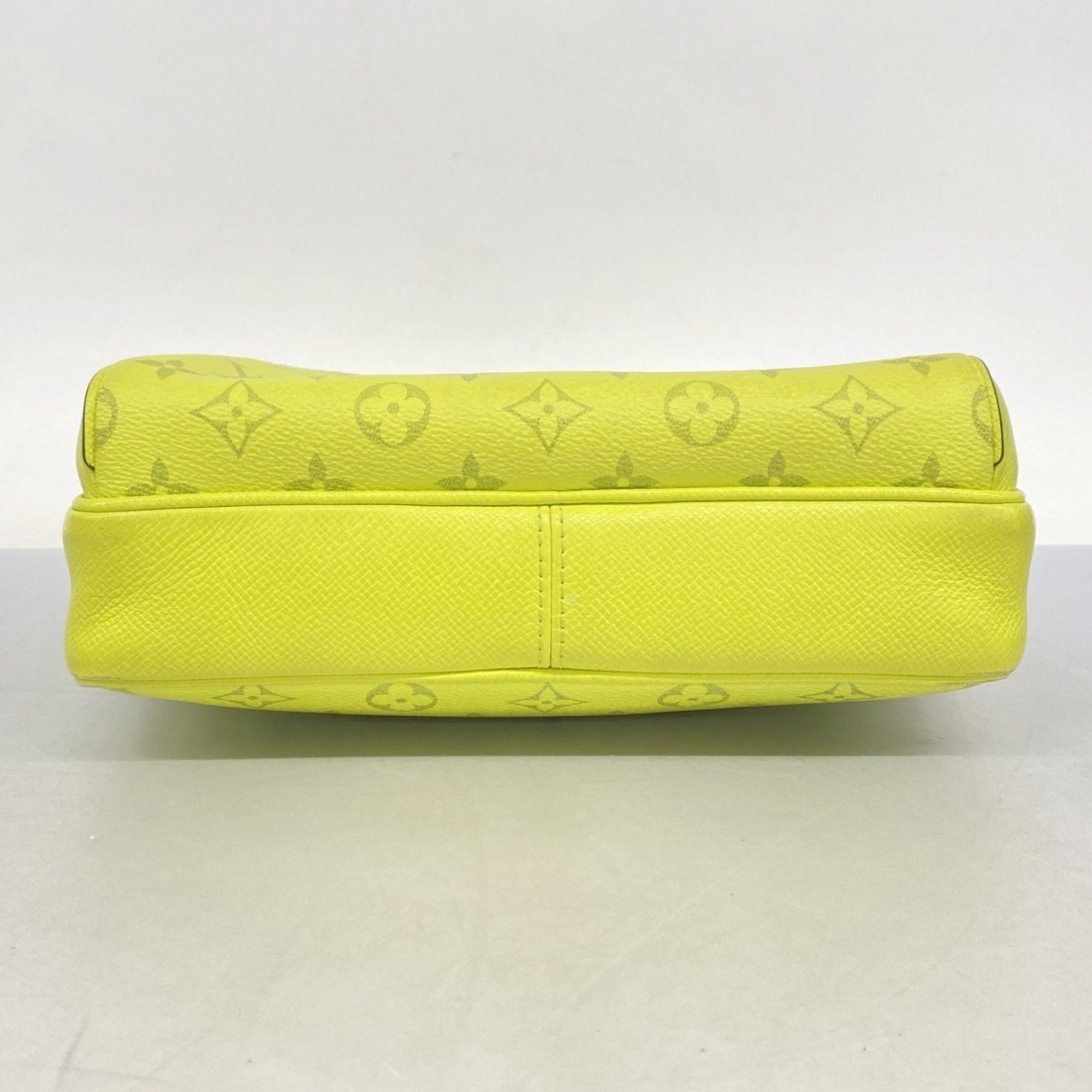 Louis Vuitton Louis Vuitton Outdoor shoulder Size ONE SIZE - 10 Thumbnail