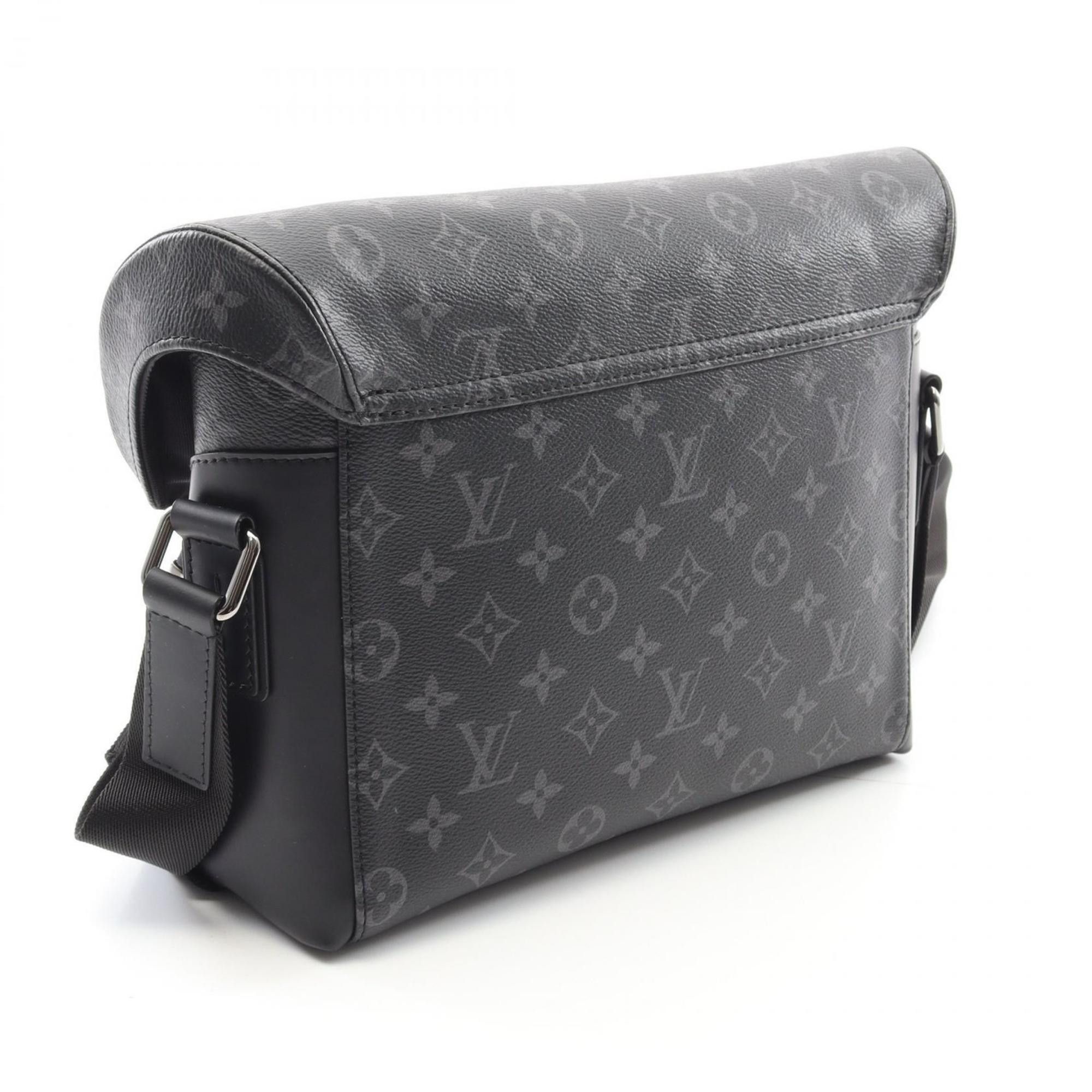 Louis Vuitton Louis Vuitton Messenger voyager shoulder Size ONE SIZE - 3 Thumbnail