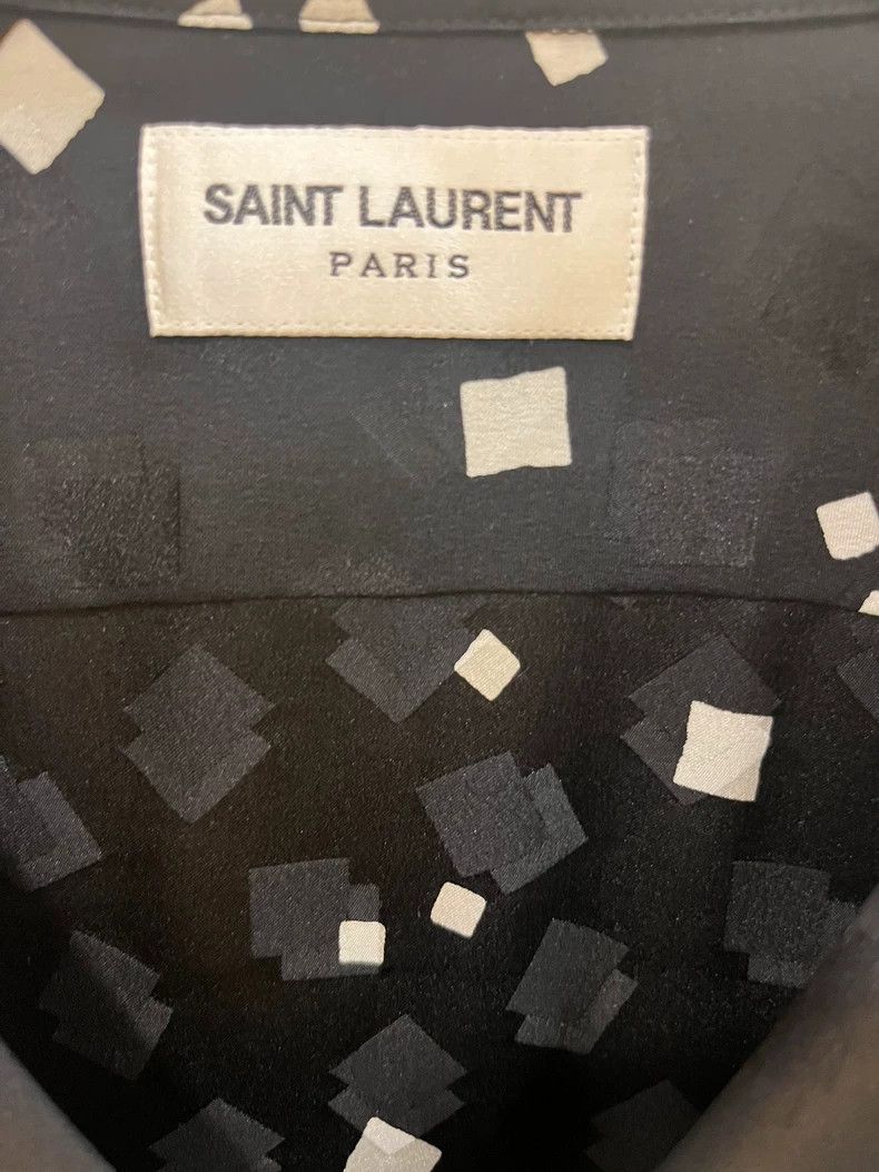 Saint Laurent Paris stunning black silk shirt with unique pattern Size US M / EU 48-50 / 2 - 3 Thumbnail