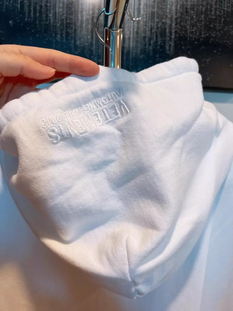 Vetements vetements white hooded sweatshirt with rainbow embroidery Size US XS / EU 42 / 0 - 6 Thumbnail