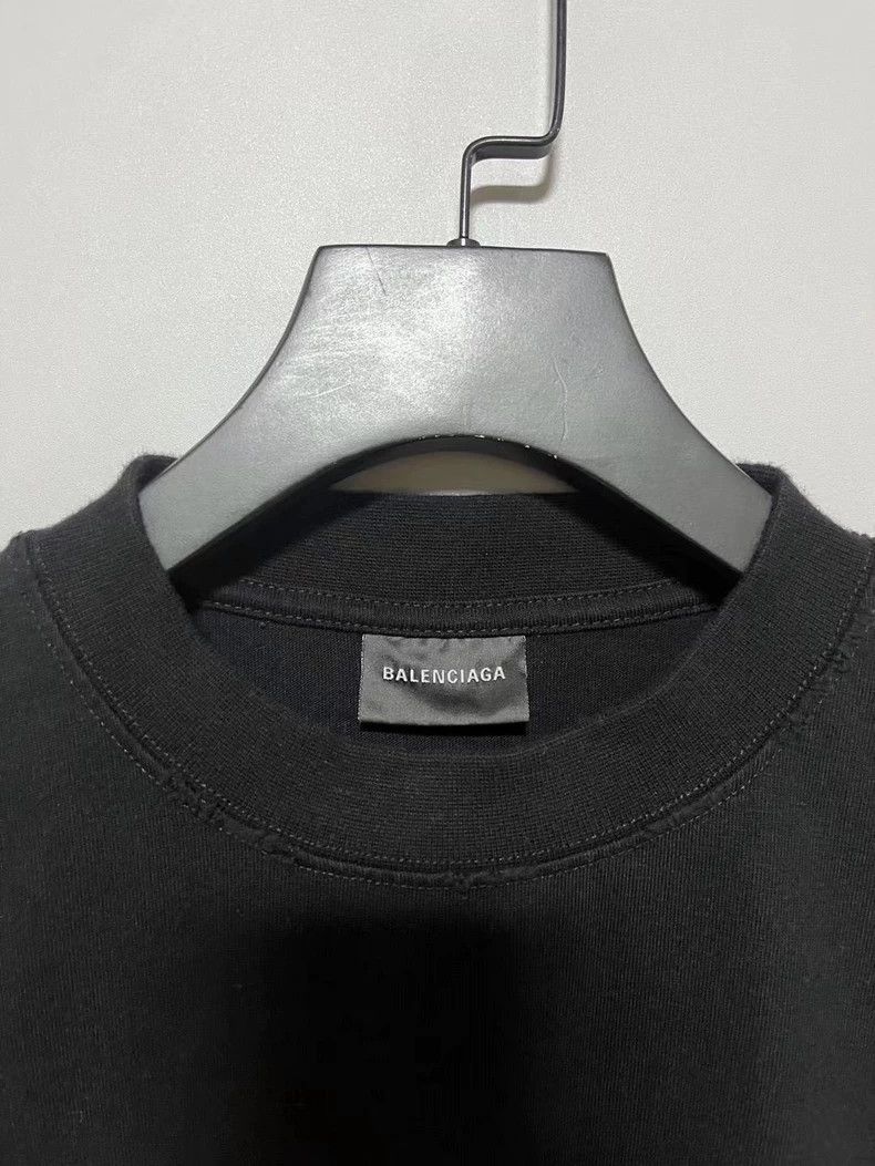 Balenciaga balenciaga graffiti logo short sleeve t-shirt Size US XS / EU 42 / 0 - 3 Thumbnail