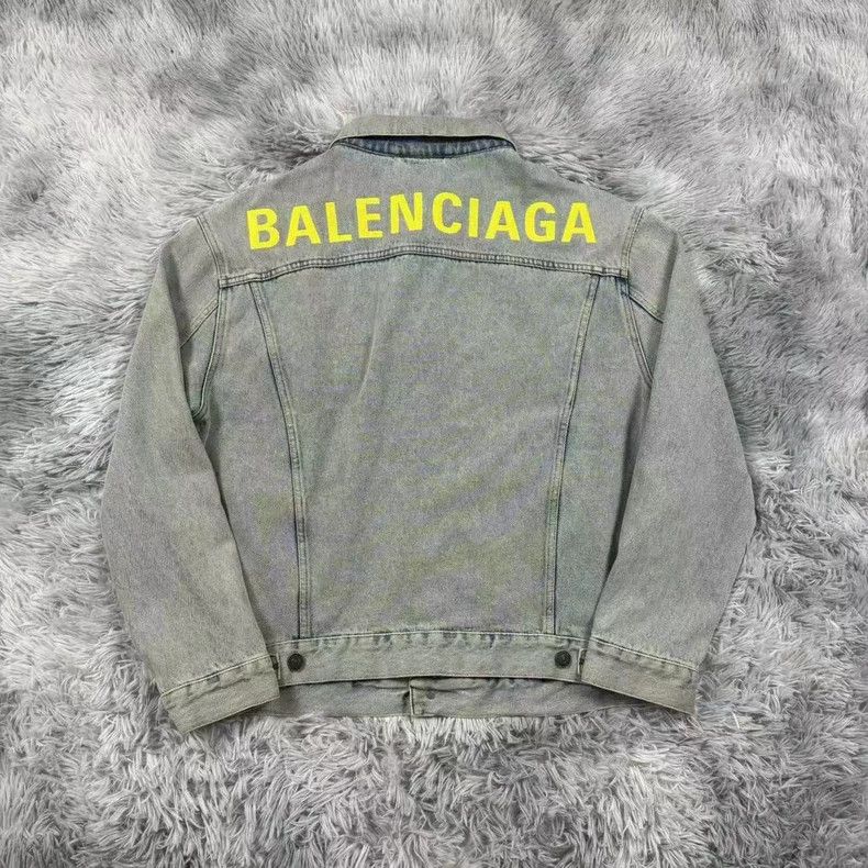 Balenciaga balenciaga light blue denim jacket with logo Size US L / EU 52-54 / 3 - 5 Thumbnail