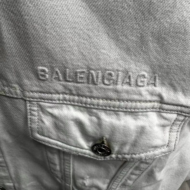 Balenciaga balenciaga logo denim jacket in white Size US XS / EU 42 / 0 - 3 Thumbnail
