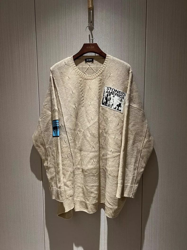 Raf Simons oversized beige sweater with patches Size US L / EU 52-54 / 3 - 2 Thumbnail