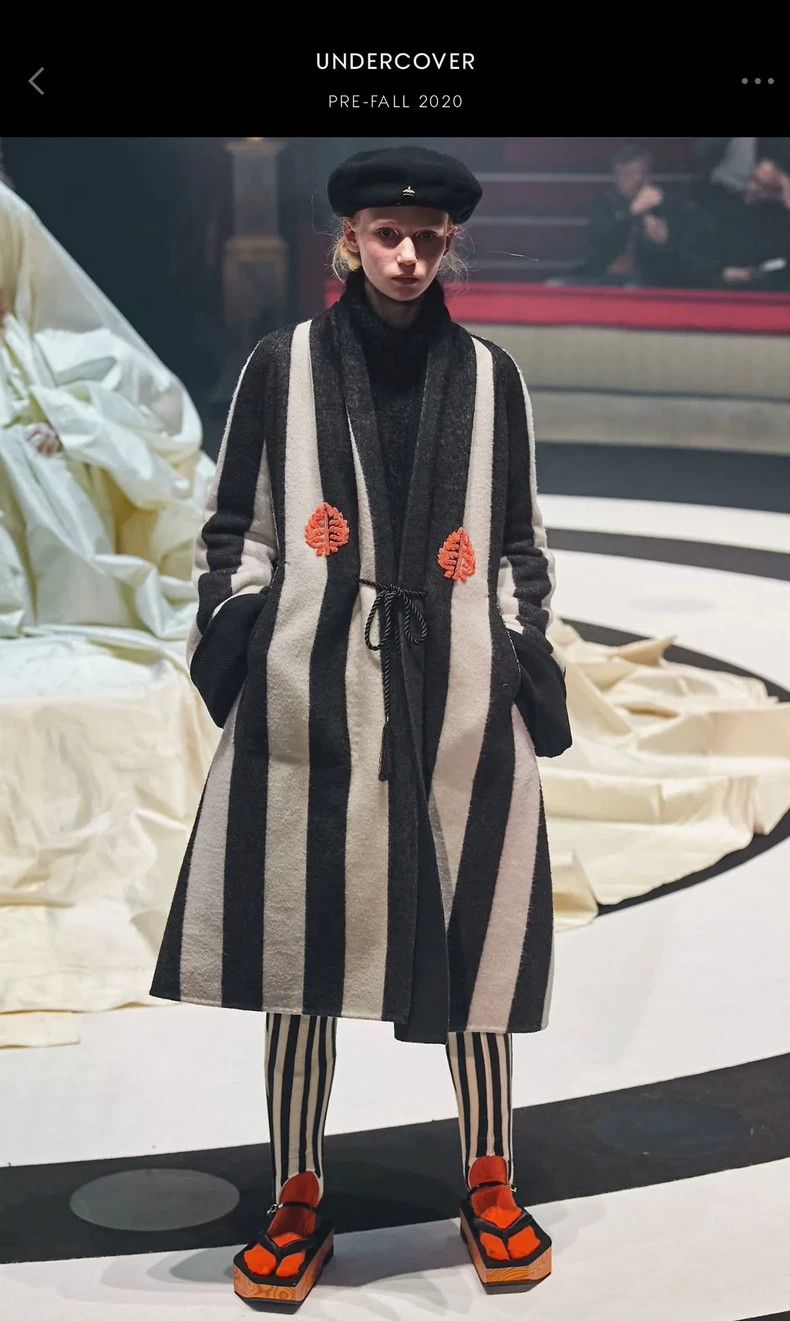 Undercover striking black and white striped kimono coat Size US S / EU 44-46 / 1 - 7 Thumbnail