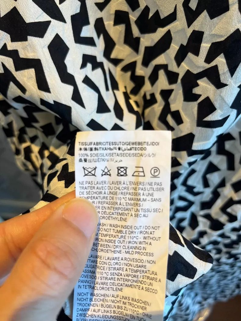 Saint Laurent Paris black and white patterned silk shirt Size US L / EU 52-54 / 3 - 3 Thumbnail