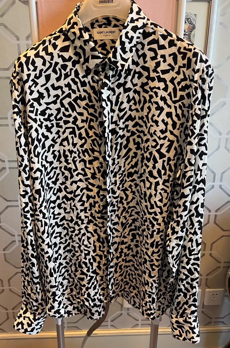 Saint Laurent Paris black and white patterned silk shirt Size US L / EU 52-54 / 3 - 9 Thumbnail