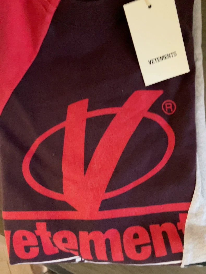 Vetements vetements women's short sleeve t-shirt Size US S / EU 44-46 / 1 - 5 Thumbnail