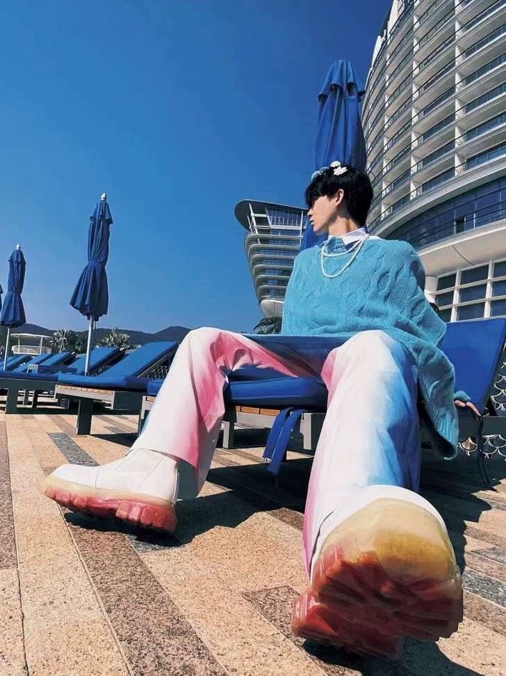 Raf Simons oversized blue knit sweater by raf simons Size US L / EU 52-54 / 3 - 6 Thumbnail