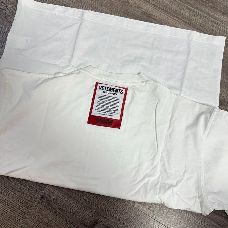 Vetements vetements ss21 logo short sleeve t-shirt Size US S / EU 44-46 / 1 - 5 Thumbnail