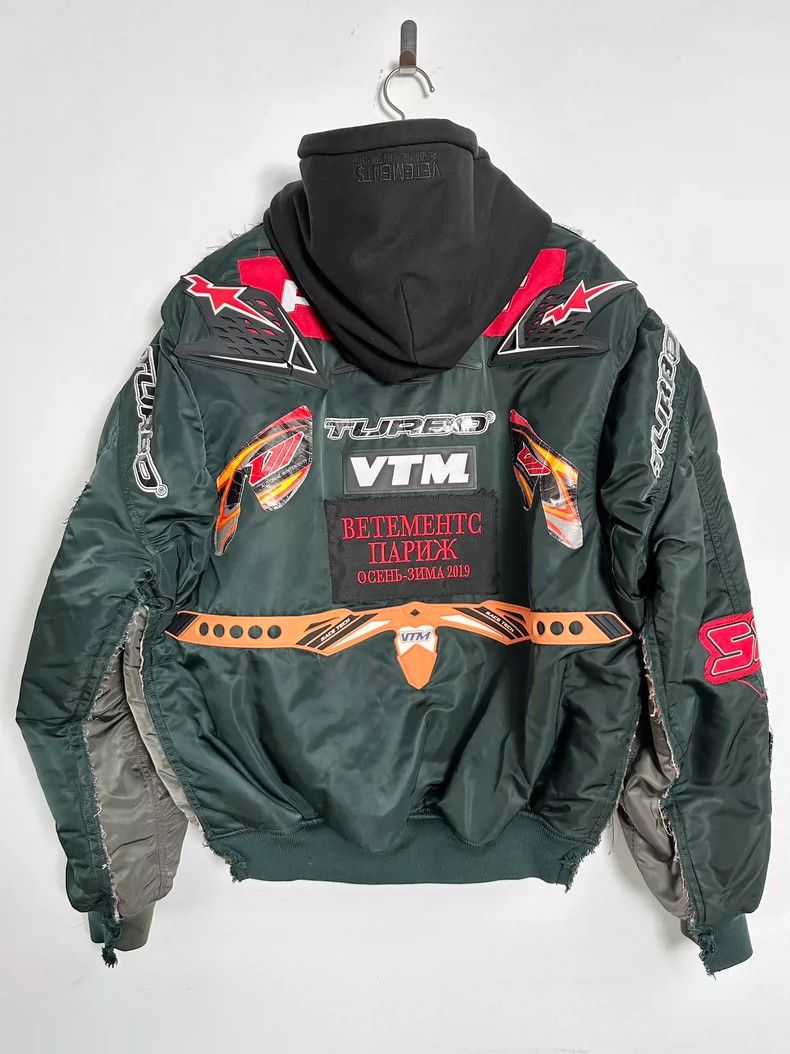 vetements 21AW bomber jacket size xs 極美品 vetements 21AW bomber jacket size xs 極美品