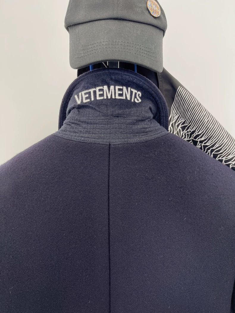 Vetements vetements navy wool coat with logo embroidery Size US S / EU 44-46 / 1 - 4 Thumbnail