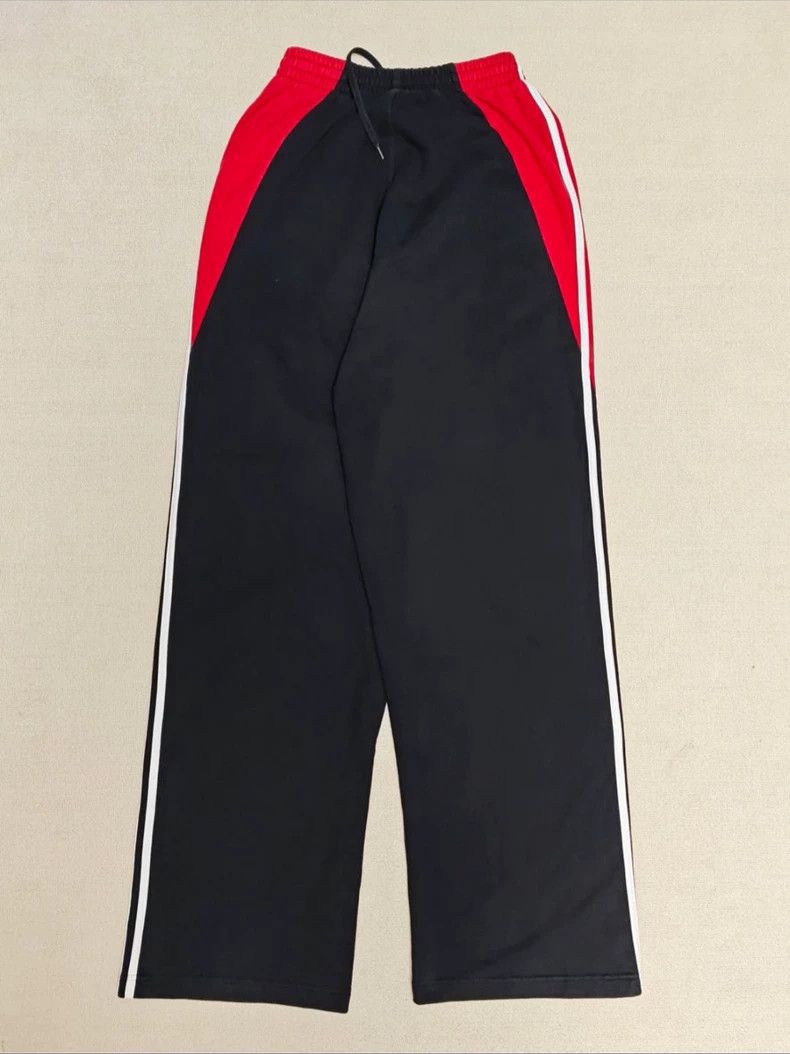 Balenciaga balenciaga adidas black and red baggy pants Size US 26 / EU 42 - 3 Thumbnail
