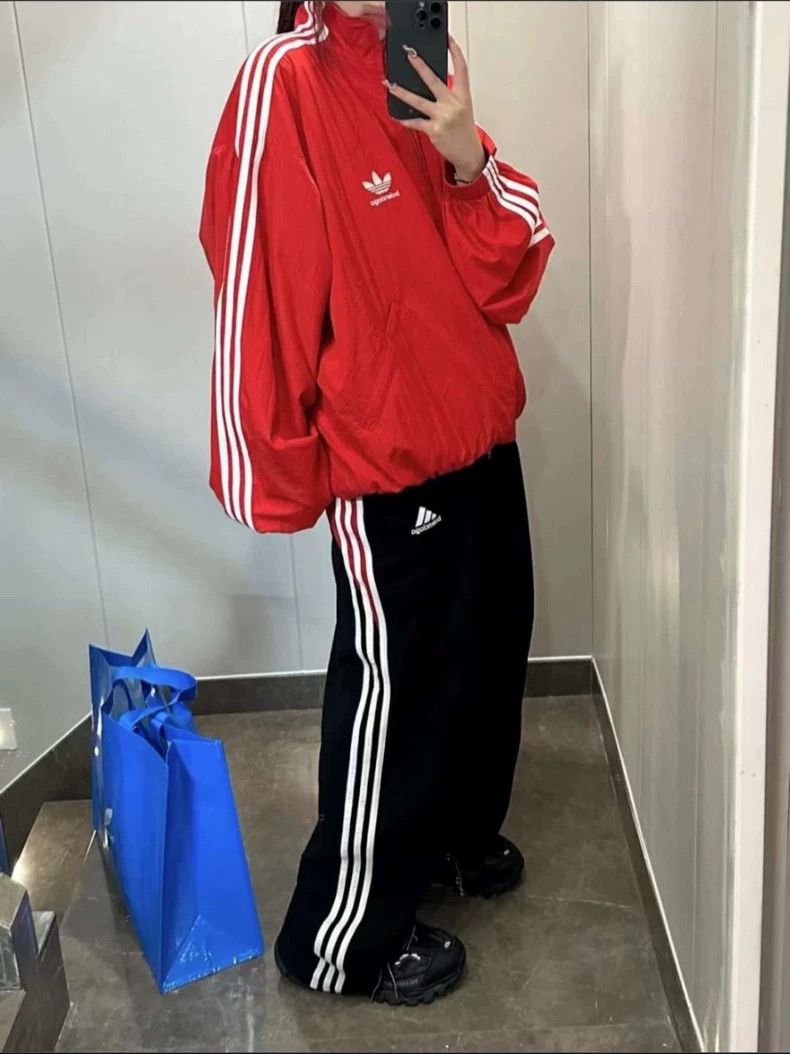 Balenciaga balenciaga adidas black and red baggy pants Size US 26 / EU 42 - 2 Thumbnail