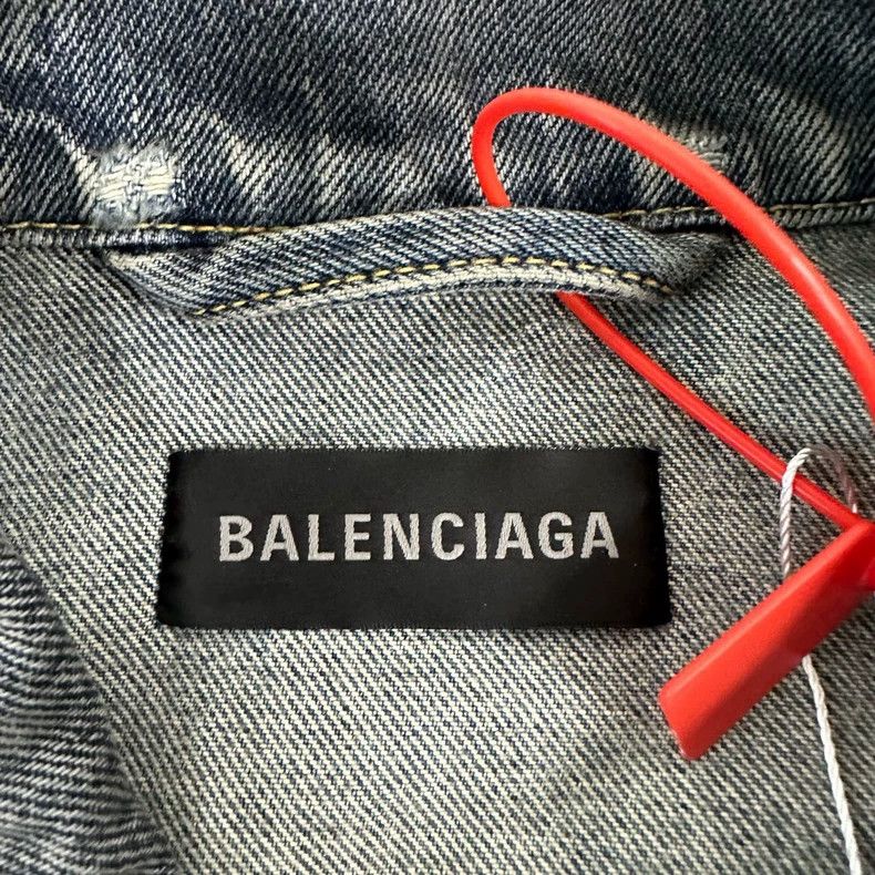 Balenciaga balenciaga mud-dyed denim jacket size 42 Size US L / EU 52-54 / 3 - 5 Thumbnail