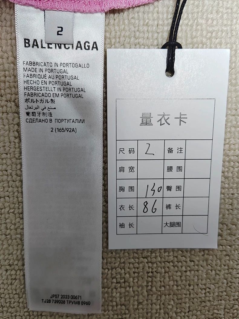 Balenciaga balenciaga pink graphic oversized short sleeve t-shirt Size US S / EU 44-46 / 1 - 7 Thumbnail
