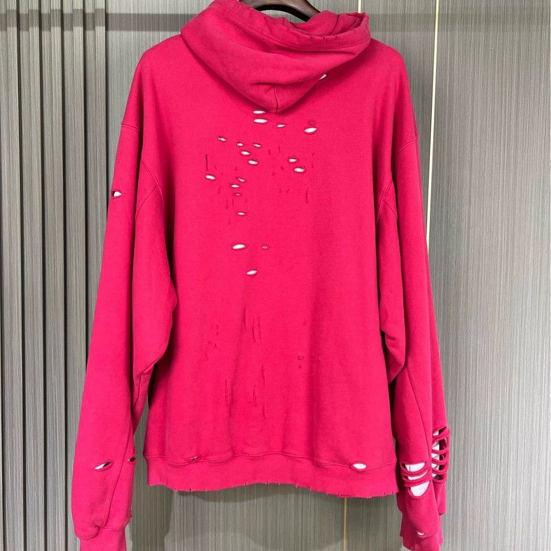 Balenciaga Balenciaga Distressed Lettered Hoodie in Pink Size US XS / EU 42 / 0 - 2 Thumbnail