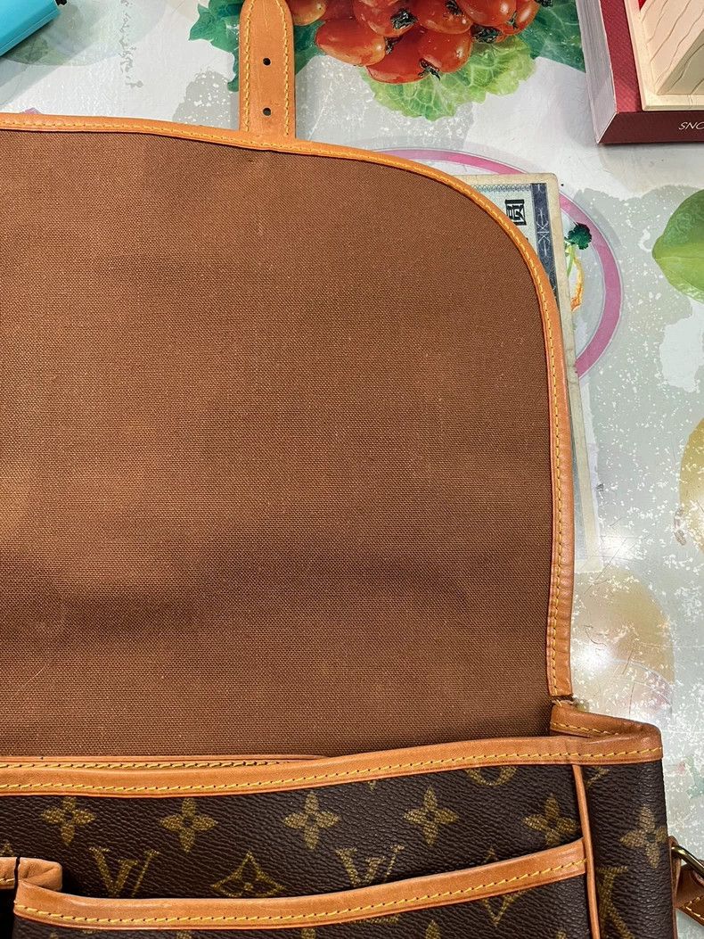 Louis Vuitton louis vuitton leather messenger bag 0079 yq Size ONE SIZE - 9 Thumbnail