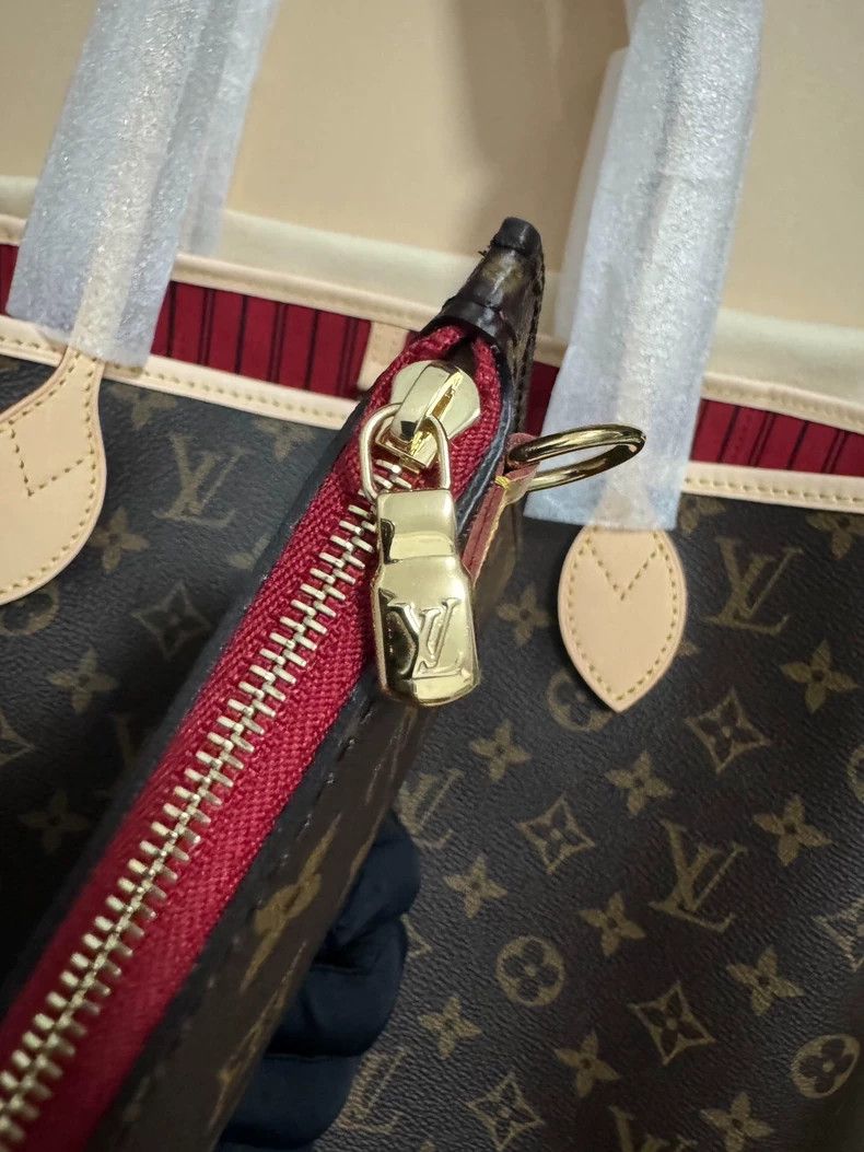 Louis Vuitton louis vuitton neverfull nf bag with red interior 0079 yq Size ONE SIZE - 7 Thumbnail