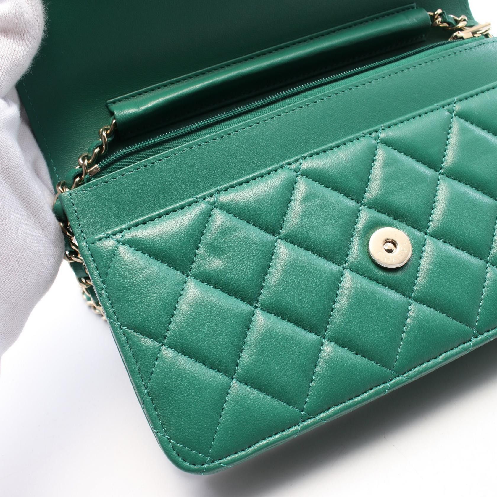 Chanel Chanel Chanel Matelasse Leather Shoulder Bag Leather Shoulder Bag AP0250 Size ONE SIZE - 7 Thumbnail