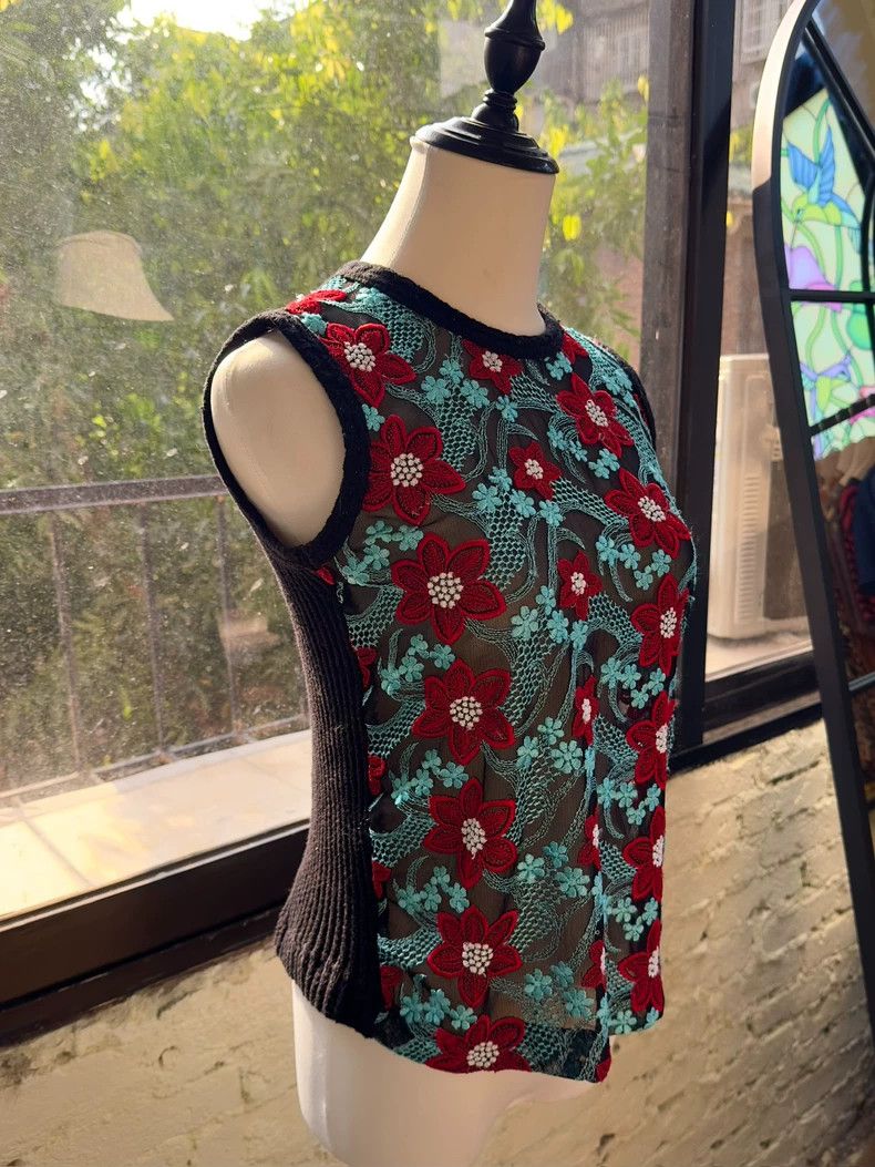 comme des garçons embroidered knit top