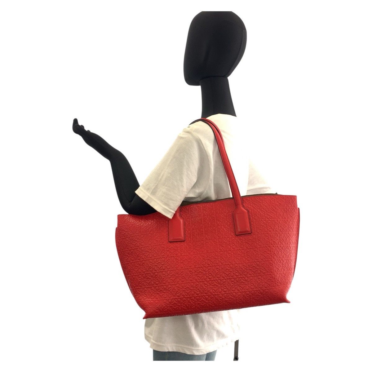 Loewe Loewe Loewe Repeat Anagram Leather 2way Bag Leather Shoulder Bag DUTY FREE for USA Size ONE SIZE - 6 Thumbnail