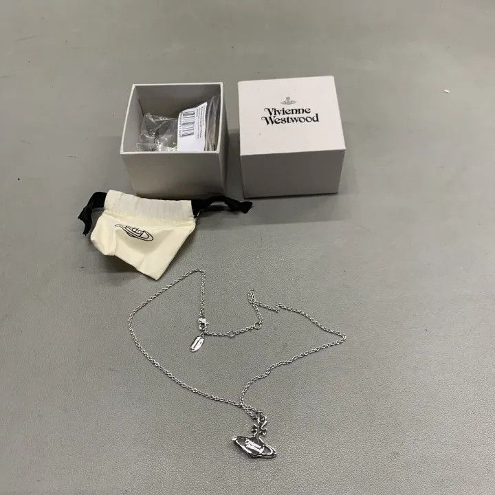 Vivienne Westwood Vivienne Westwood Mayfair Bas Relief Pendant Necklace 0079 Size ONE SIZE - 3 Thumbnail
