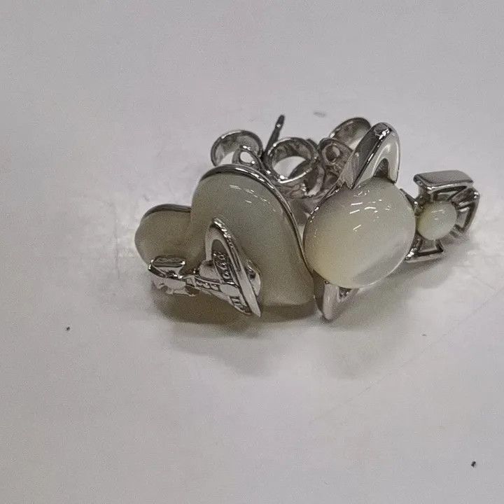 Vivienne Westwood Vivienne Westwood Silver Pearl Earrings for Women 0079 Size ONE SIZE - 3 Thumbnail