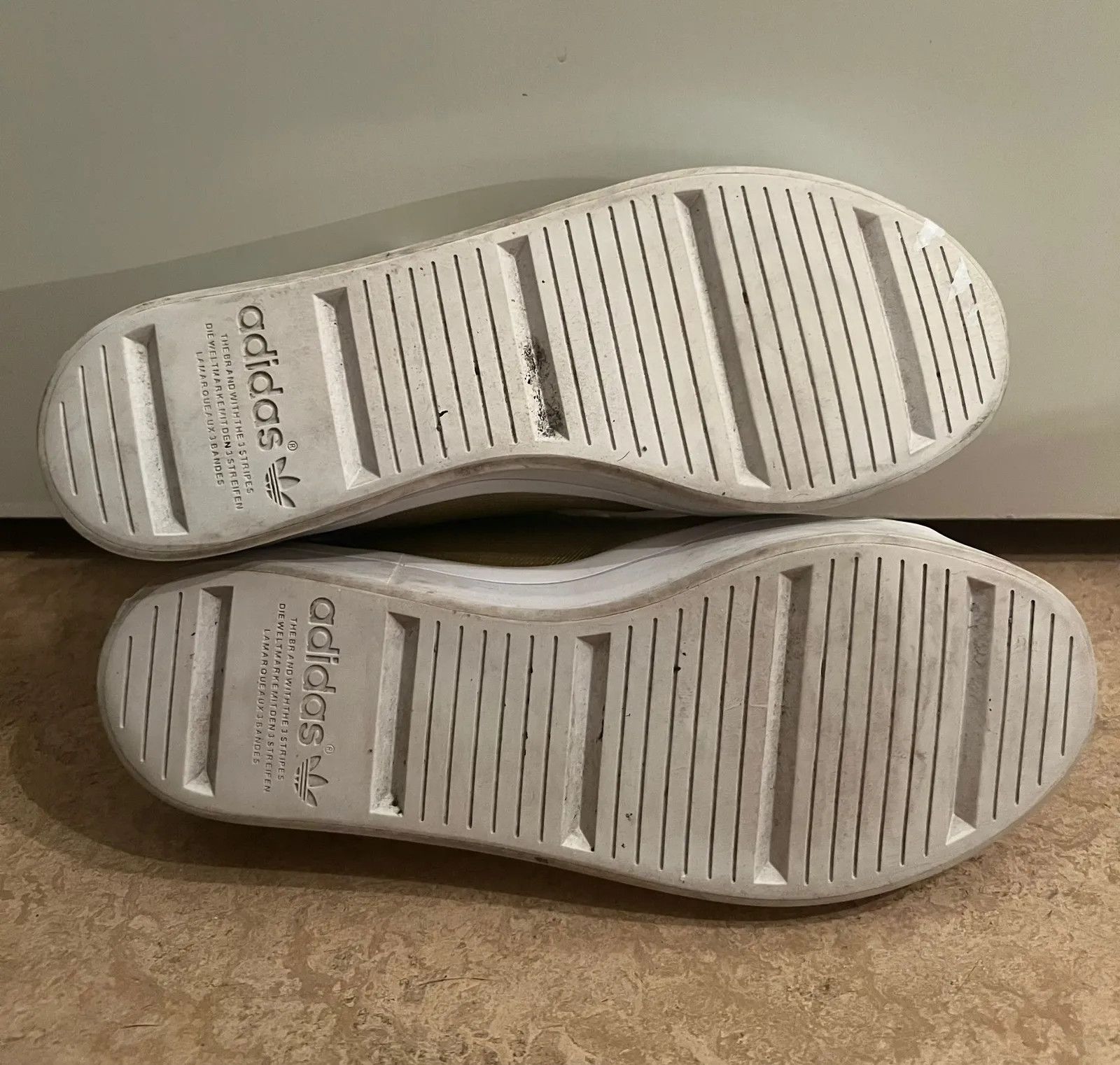 Adidas Adidas Sneakers Size US 9 / IT 39 - 3 Thumbnail