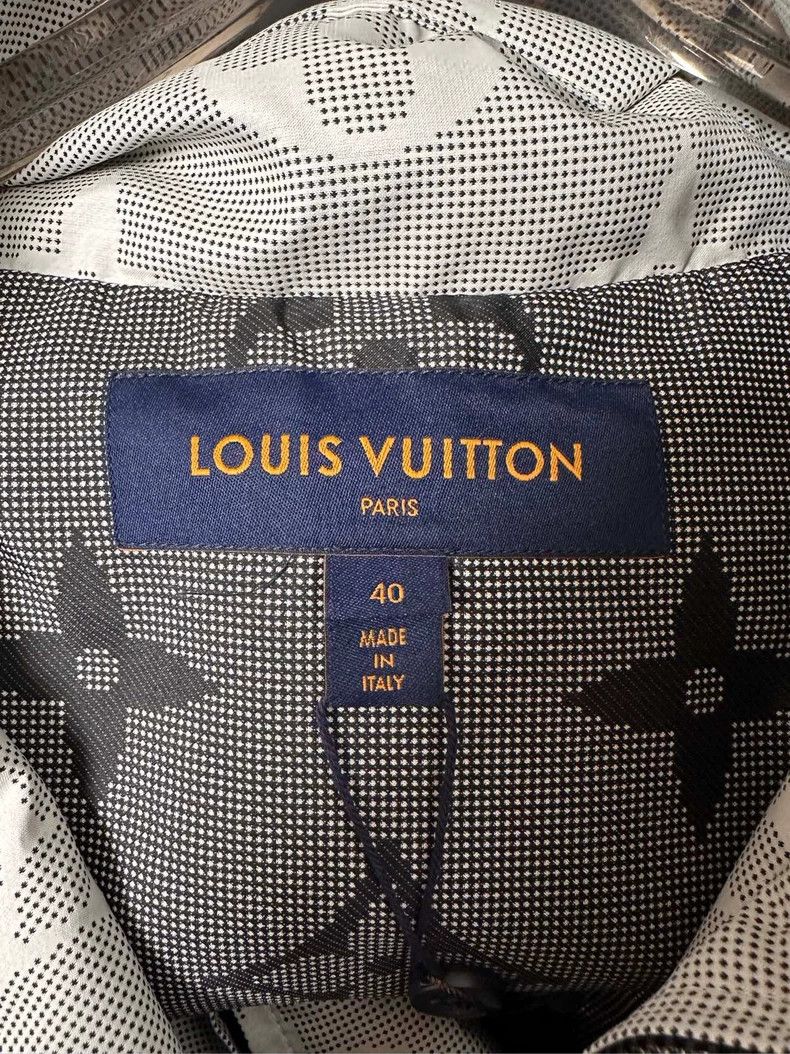 Louis Vuitton louis vuitton gray and white printed jacket Size US L / EU 52-54 / 3 - 4 Thumbnail