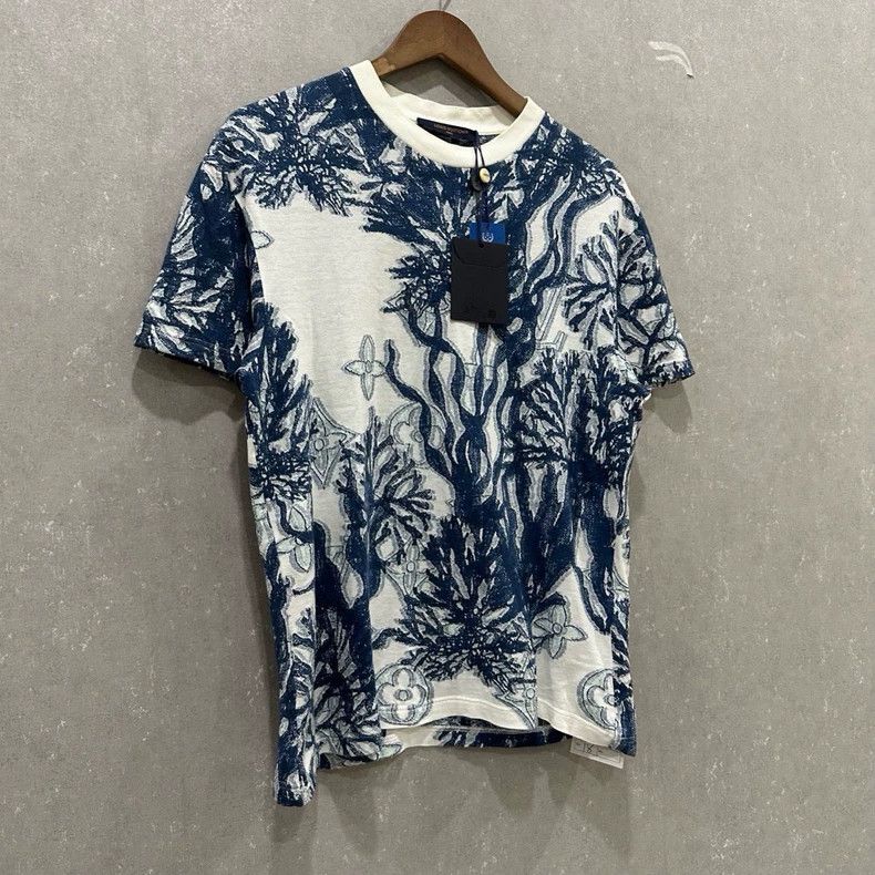 Louis Vuitton louis vuitton coral ink short sleeve shirt Size US S / EU 44-46 / 1 - 3 Thumbnail
