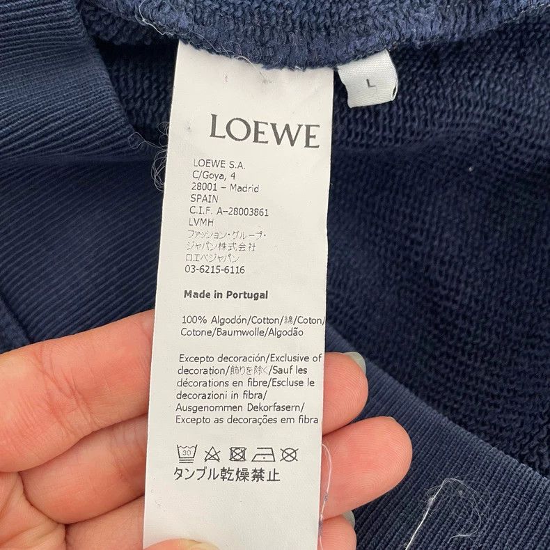 Loewe Loewe Sweatshirt Size L in Excellent Condition Size US L / EU 52-54 / 3 - 4 Thumbnail