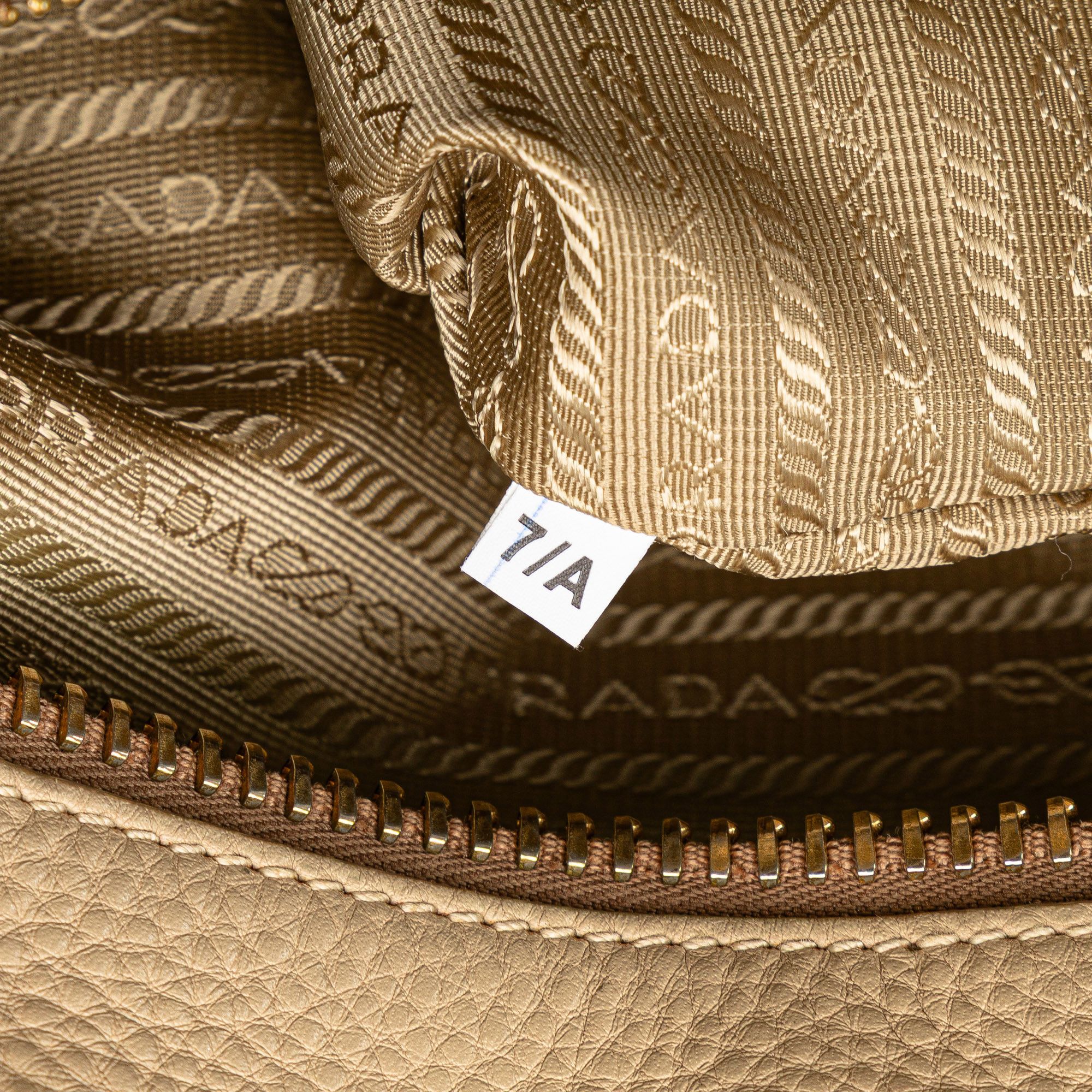 Prada Prada Vitello Daino Shoulder Bag Size ONE SIZE - 6 Thumbnail