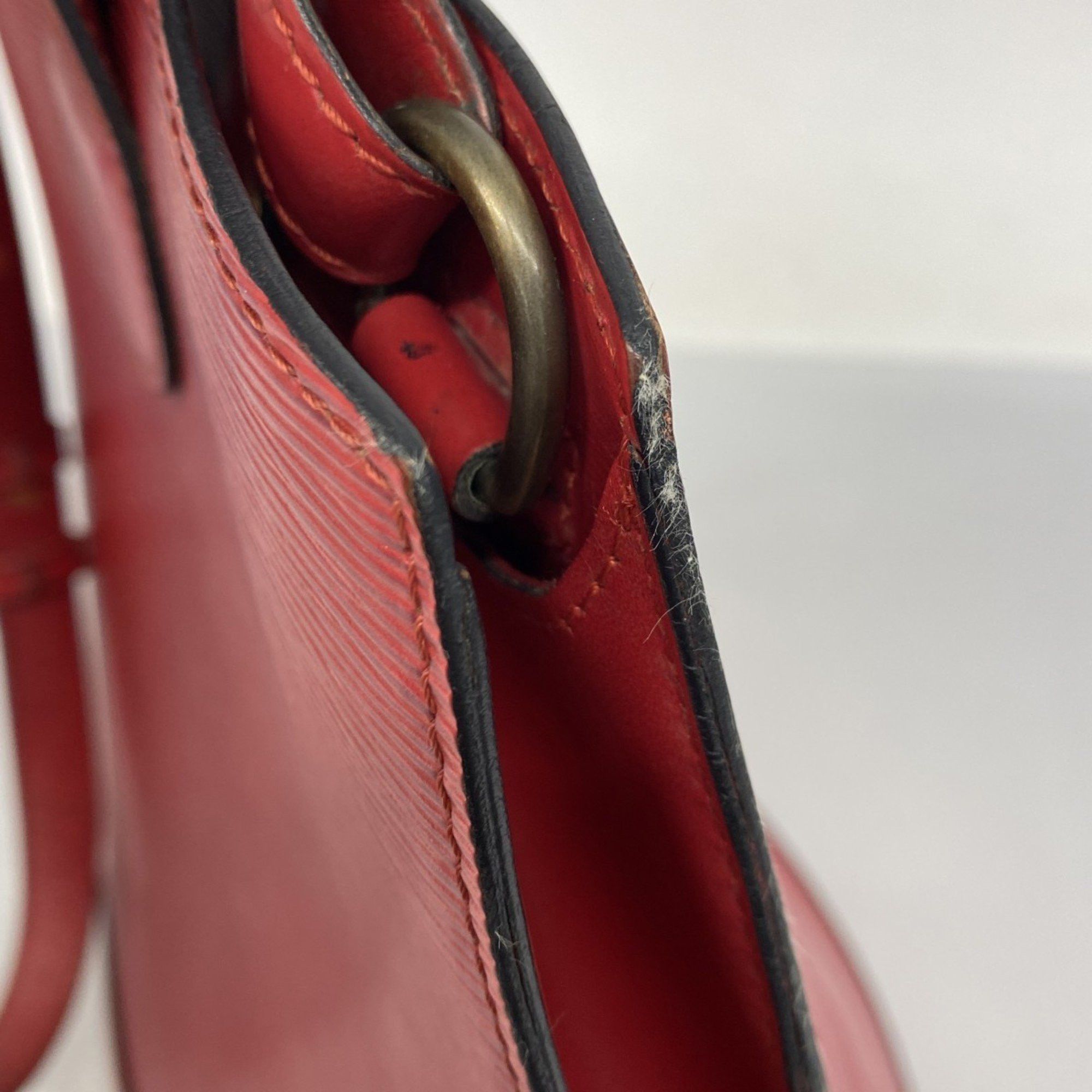 Louis Vuitton Louis Vuitton Cluny shoulder Size ONE SIZE - 9 Thumbnail