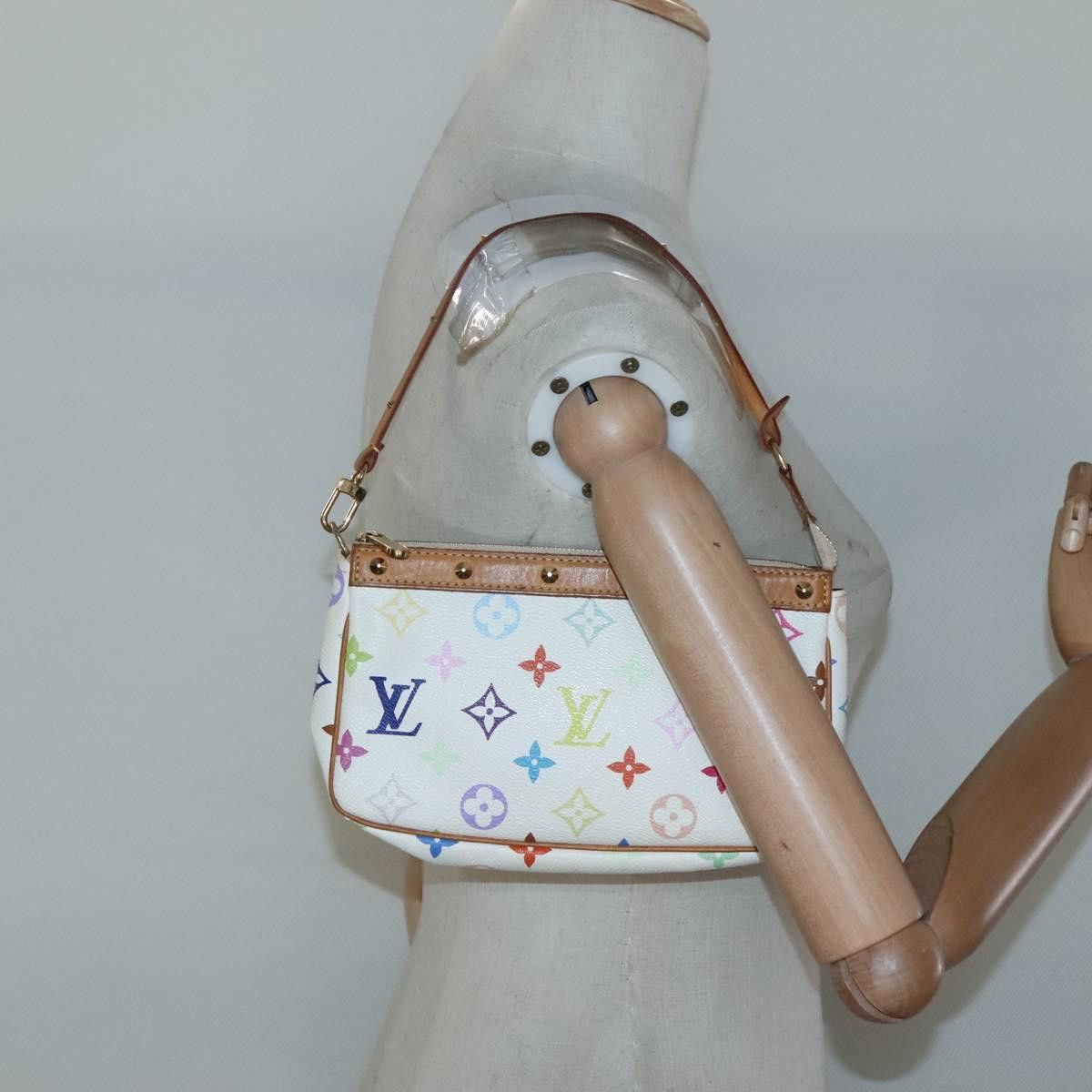 Louis Vuitton Louis Vuitton Pochette Accessoire clutch Size ONE SIZE - 16 Thumbnail