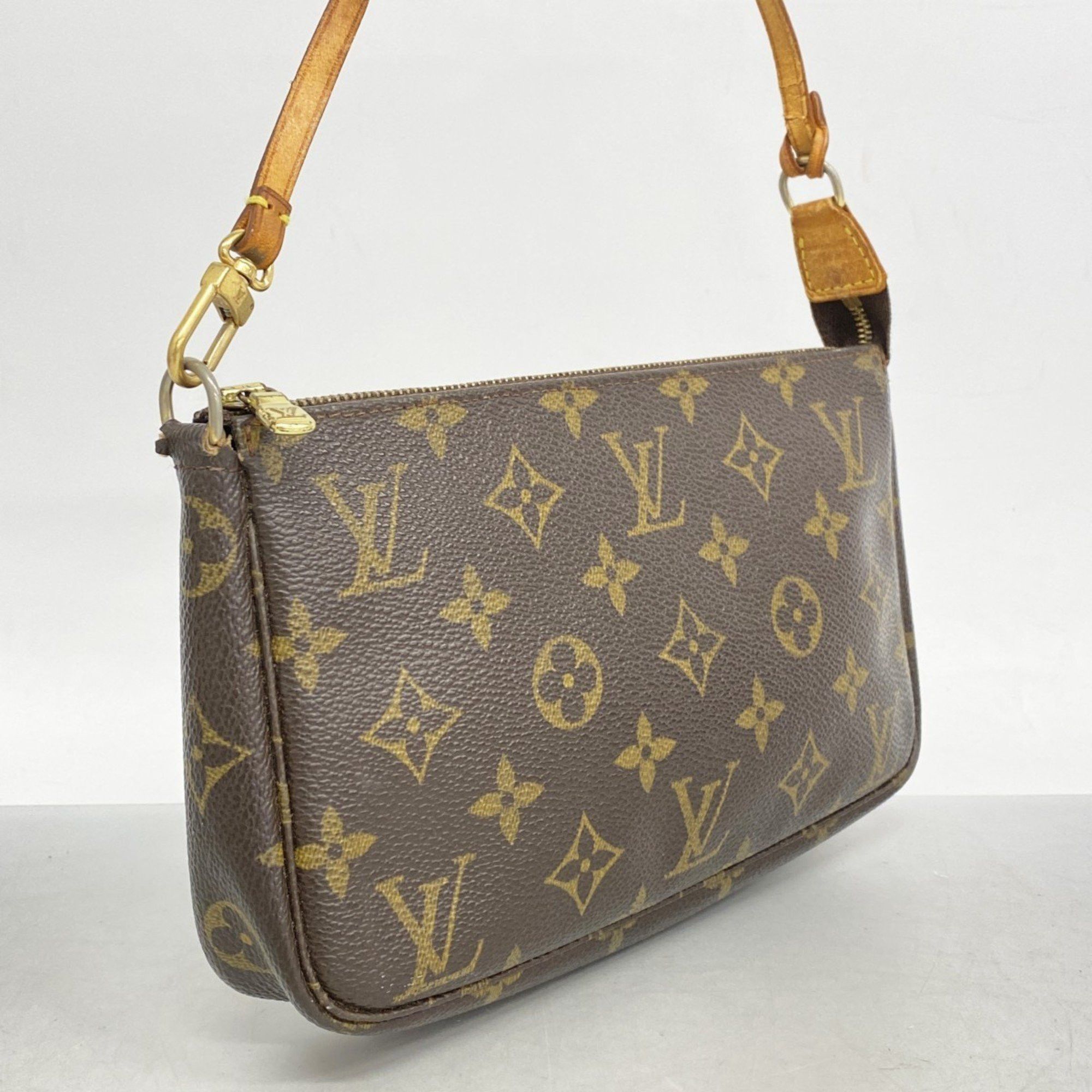 Louis Vuitton Louis Vuitton Pochette Accessoire clutch Size ONE SIZE - 3 Thumbnail