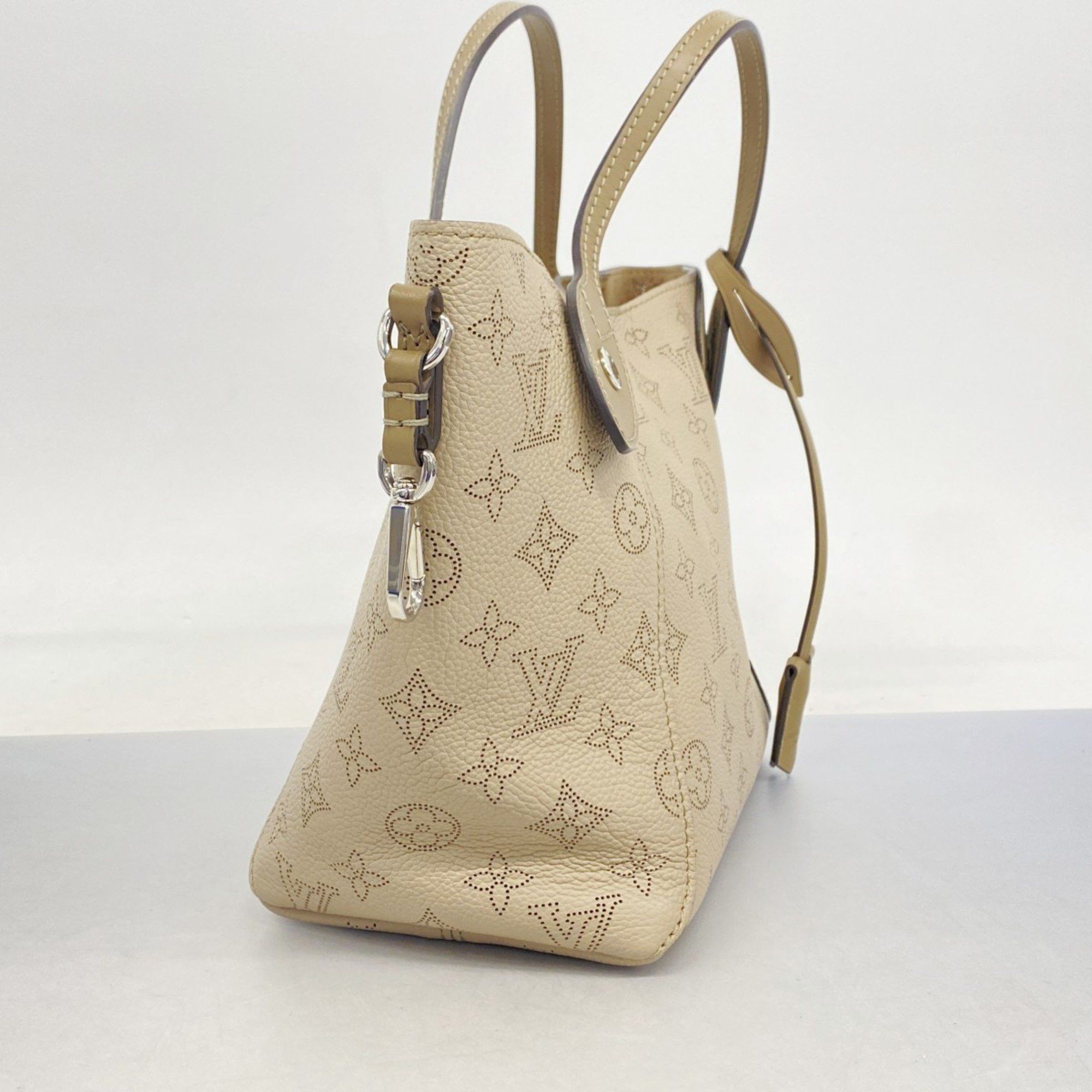 Louis Vuitton Louis Vuitton Mahina handbag Size ONE SIZE - 3 Thumbnail