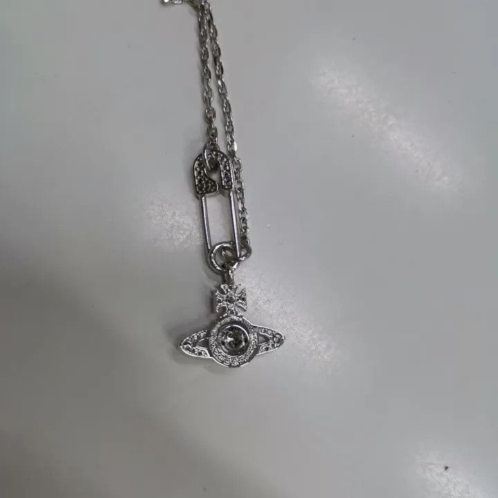 Vivienne Westwood Vivienne Westwood Silver Crystal Safety Pin Necklace 0079 Size ONE SIZE - 3 Thumbnail