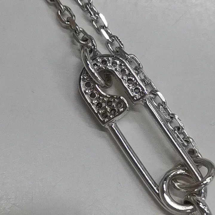 Vivienne Westwood Vivienne Westwood Silver Crystal Safety Pin Necklace 0079 Size ONE SIZE - 2 Thumbnail