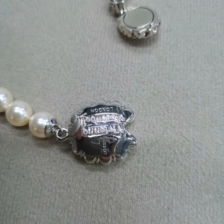 Vivienne Westwood Vivienne Westwood Brass Glass Necklace in Platinum Color 0079 Size ONE SIZE - 2 Thumbnail