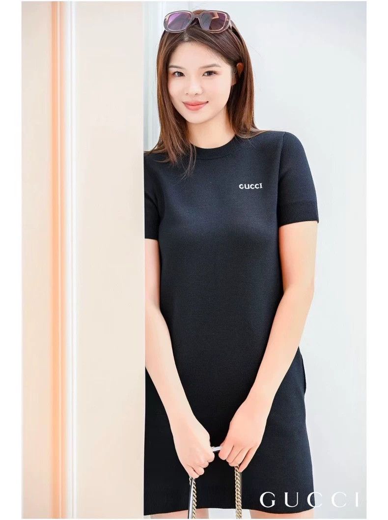 Gucci black gucci logo knit dress in size xs Size US XS / EU 42 / 0 - 5 Thumbnail