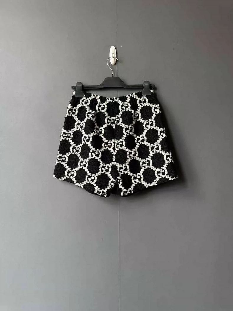 Gucci gucci black and white patterned shorts Size US 26 / EU 42 - 2 Thumbnail