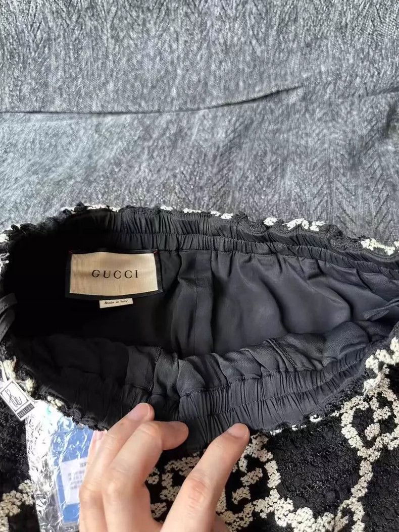 Gucci gucci black and white patterned shorts Size US 26 / EU 42 - 4 Thumbnail