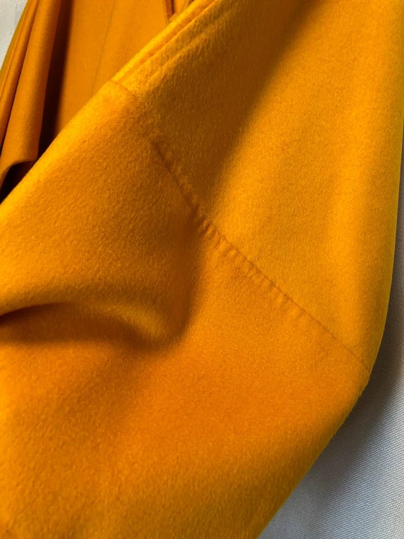 Loewe oversized yellow cashmere coat with bow Size US XS / EU 42 / 0 - 4 Thumbnail