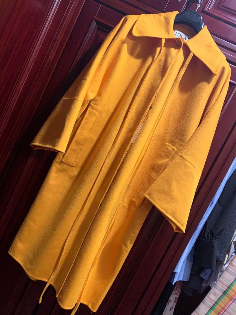 Loewe oversized yellow cashmere coat with bow Size US XS / EU 42 / 0 - 2 Thumbnail