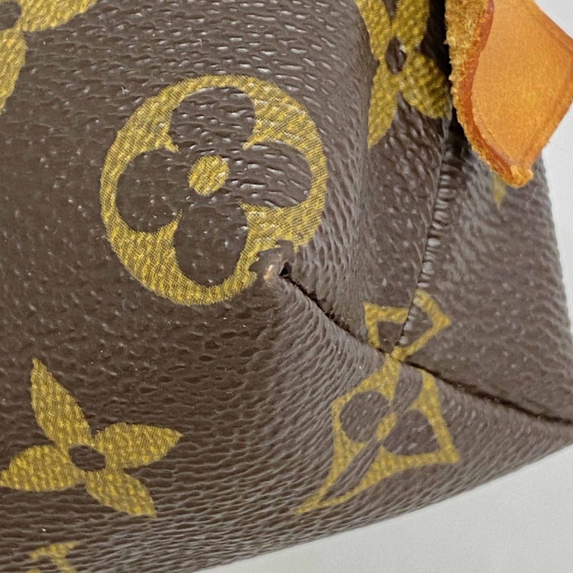Louis Vuitton Louis Vuitton Cosmetic Pouch clutch Size ONE SIZE - 5 Thumbnail
