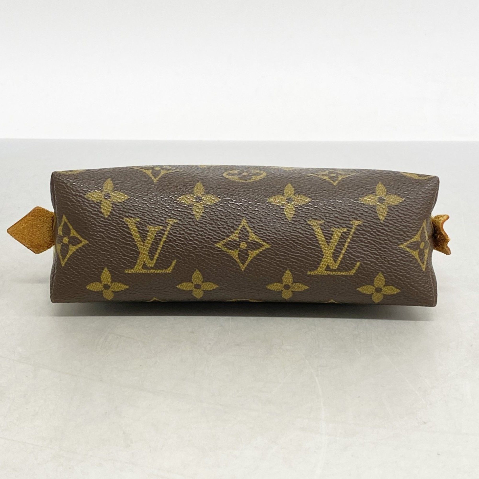 Louis Vuitton Louis Vuitton Cosmetic Pouch clutch Size ONE SIZE - 4 Thumbnail